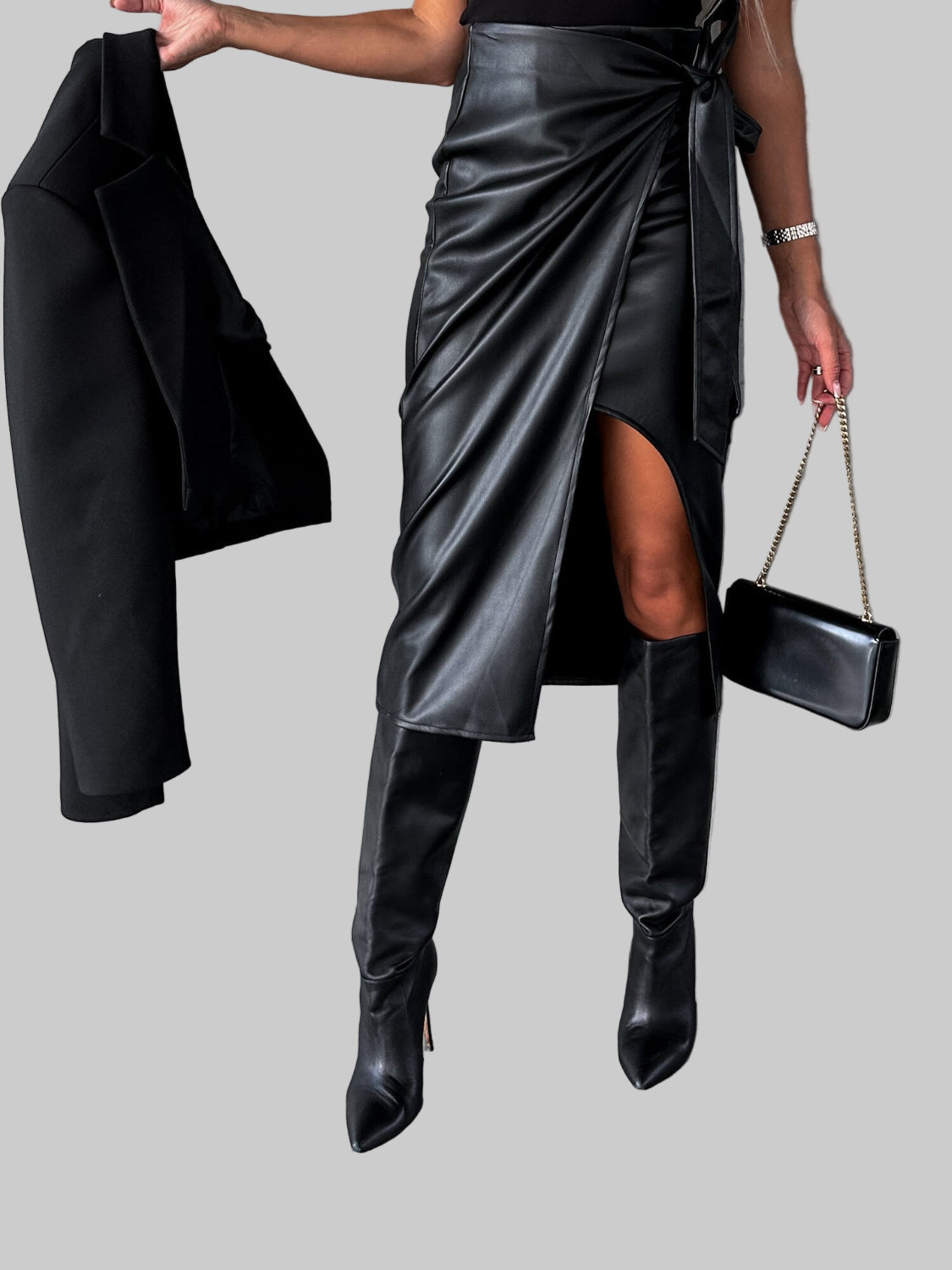 c59400aab19147aa96efdf43b3d037e0-Max