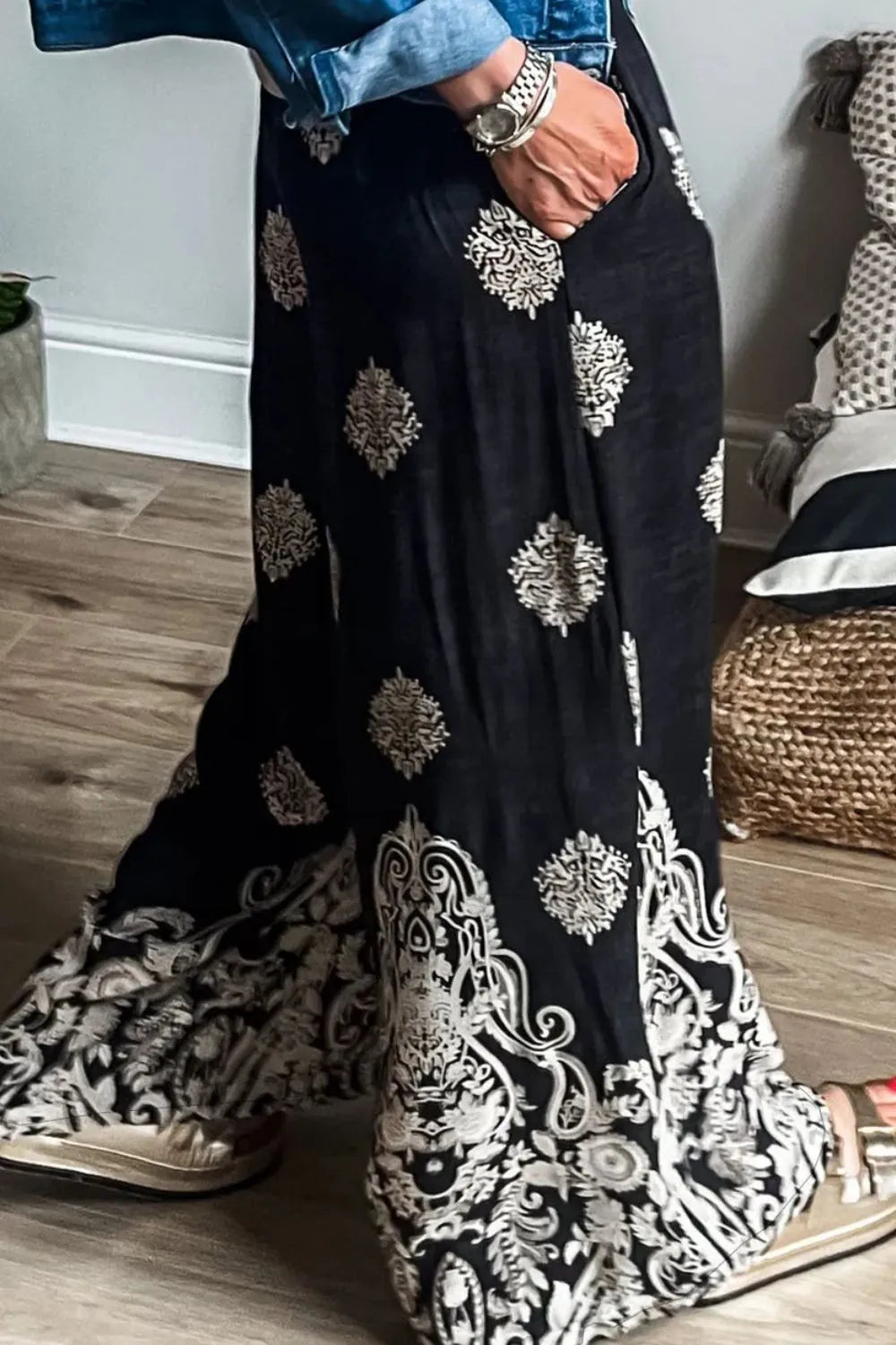 a39fc8f6-be7f-4a24-8fcc-f958bceb4dcd-Max