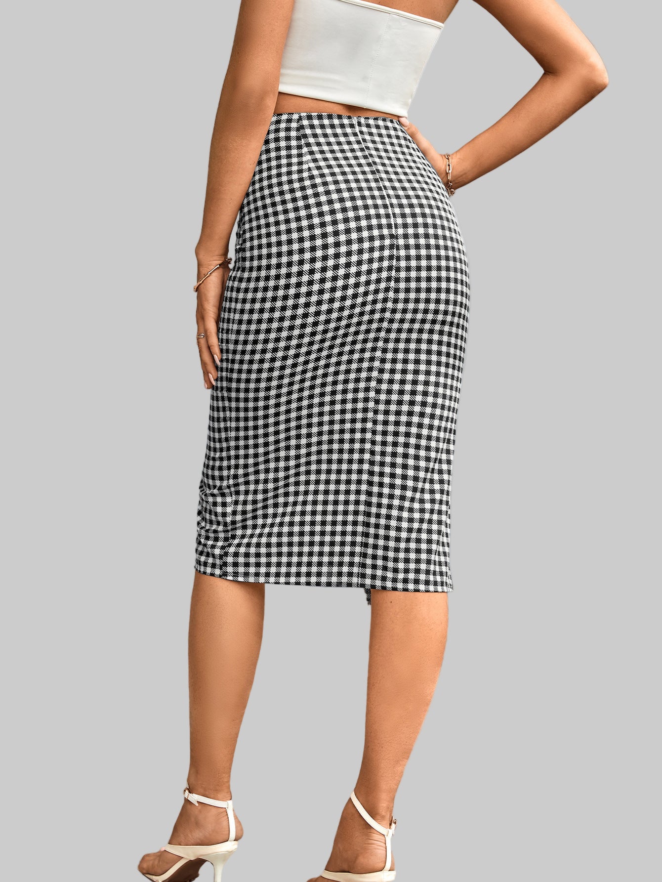 af1faf4faf1a4231b2ce7996b5823187-Max